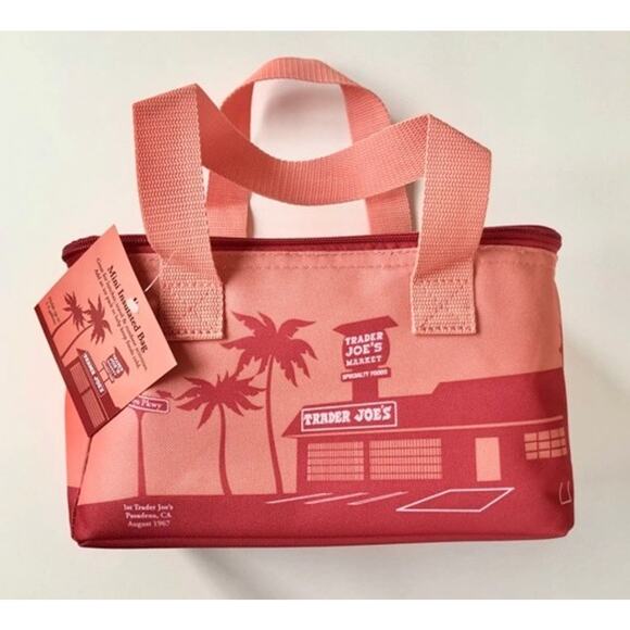 Trader Joes Mini Insulated Tote Bag PEACH NEW RELEASE LIMITED Lunch Box Cooler - Picture 1 of 4